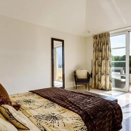 Villa Guadalmansa Sleeps 8 Pool Air Con Wifi *